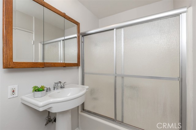 Detail Gallery Image 24 of 34 For 8001 Swan Cir, La Palma,  CA 90623 - 3 Beds | 2 Baths