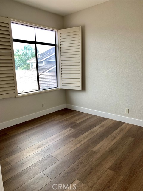 8 Green Brier Circle, Coto de Caza CA: https://media.crmls.org/medias/ce386697-21c8-4258-a379-66ed516bde41.jpg