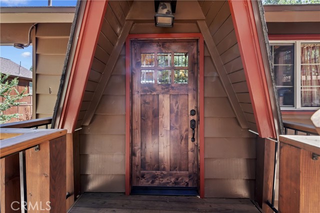 1212 S Minton Avenue, Big Bear City CA: https://media.crmls.org/medias/ce38f10c-5256-4fef-acfe-db830dc423f1.jpg