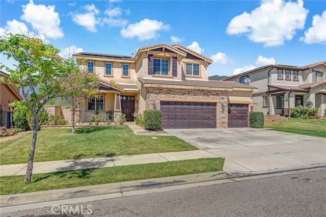 Detail Gallery Image 2 of 45 For 15356 Thistle St, Fontana,  CA 92336 - 5 Beds | 3 Baths