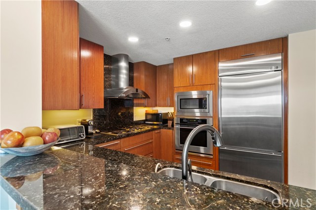 Detail Gallery Image 9 of 24 For 3131 Michelson Dr #1106,  Irvine,  CA 92612 - 2 Beds | 2 Baths
