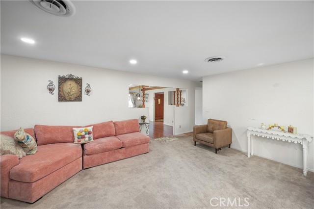 Detail Gallery Image 14 of 43 For 3260 Vista Way, Hemet,  CA 92544 - 4 Beds | 2/1 Baths