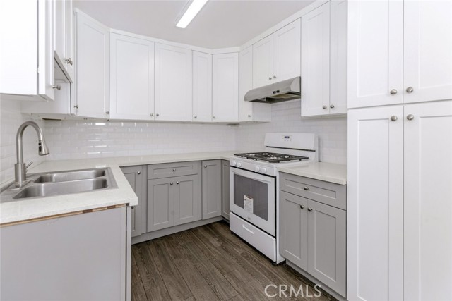 Detail Gallery Image 9 of 27 For 914 E Elk Ave #4,  Glendale,  CA 91205 - 20 Beds | 20 Baths
