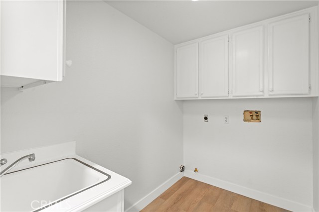 74 Monserrat Place, Lake Forest CA: https://media.crmls.org/medias/ce3a412f-5d3c-42ce-8a1a-677129a1657d.jpg