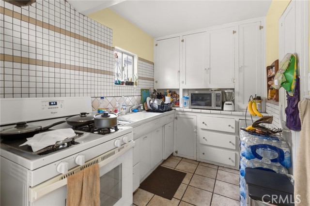 Detail Gallery Image 29 of 43 For 928 S Breed St, Los Angeles,  CA 90023 - – Beds | – Baths