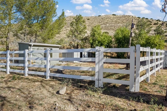 Detail Gallery Image 9 of 35 For 32050 Cedarcroft Rd, Acton,  CA 93510 - 2 Beds | 2 Baths