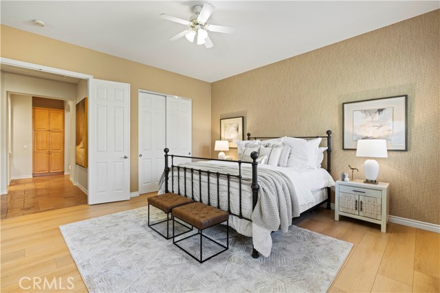 Image 26 of 52 For 24986 Greensbrier Drive