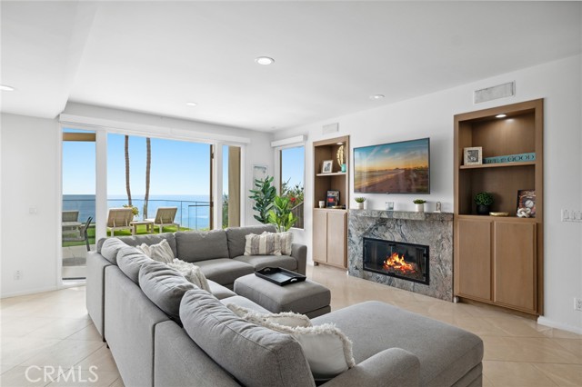 Detail Gallery Image 6 of 20 For 921 Gaviota, Laguna Beach,  CA 92651 - 4 Beds | 3 Baths