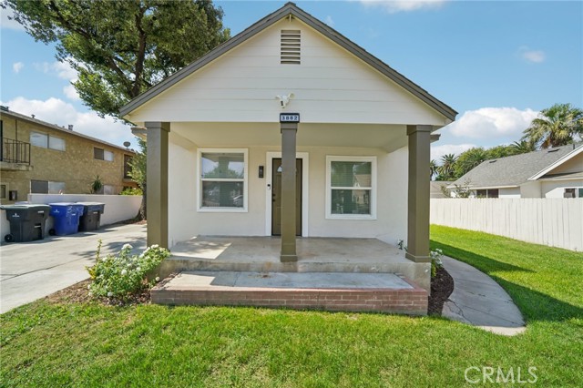Detail Gallery Image 3 of 40 For 3882 Taft St, Riverside,  CA 92503 - 3 Beds | 2 Baths