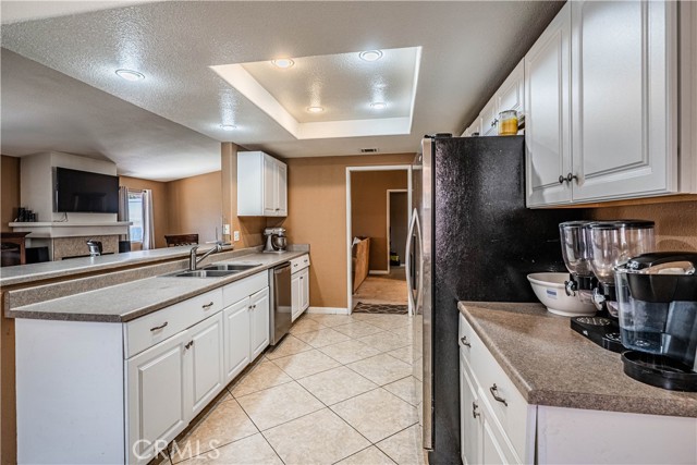 Detail Gallery Image 18 of 74 For 23825 N Canyon Lake Dr, Canyon Lake,  CA 92587 - 3 Beds | 2 Baths