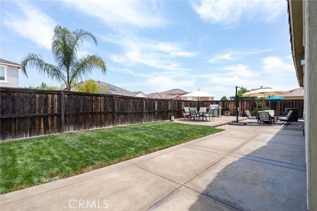 29222 Woodbridge Street, Lake Elsinore CA: https://media.crmls.org/medias/ce41d84d-be14-41f0-934e-5ec4600a4c00.jpg