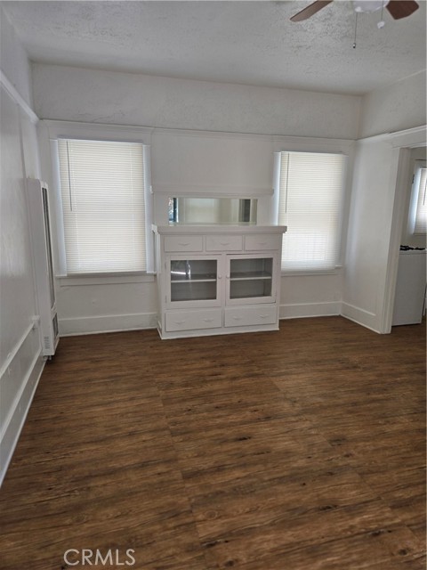 942 E 2nd, Long Beach CA: https://media.crmls.org/medias/ce440d29-79c7-42f4-8d7d-1287afedf2eb.jpg