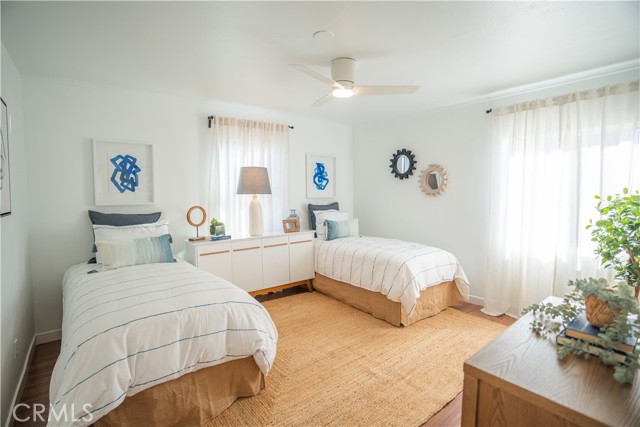 11835 Gale Ave, Hawthorne CA: https://media.crmls.org/medias/ce445053-ebd0-4540-a457-d41c0bee2169.jpg