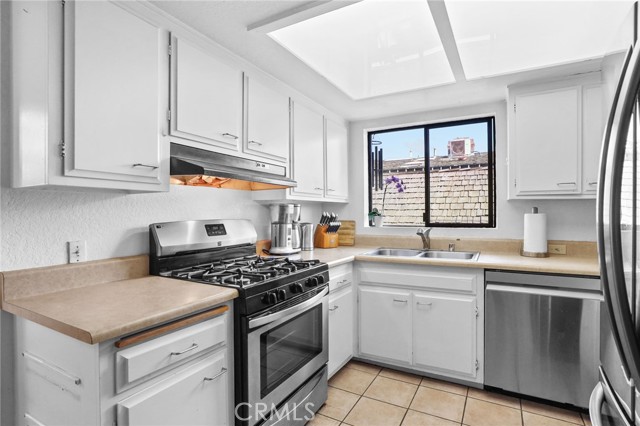 Detail Gallery Image 10 of 57 For 64 59th Pl, Long Beach,  CA 90803 - – Beds | – Baths