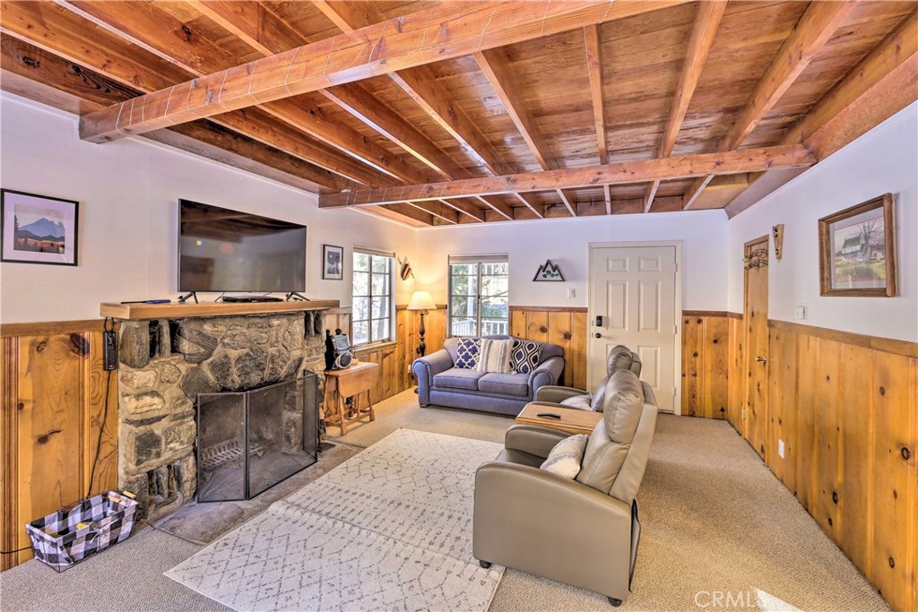 Ce45E7E1 7A8F 4149 B721 51C538B42983 1069 Eagle, Wrightwood, Ca 92397 &Lt;Span Style='BackgroundColor:transparent;Padding:0Px;'&Gt; &Lt;Small&Gt; &Lt;I&Gt; &Lt;/I&Gt; &Lt;/Small&Gt;&Lt;/Span&Gt;