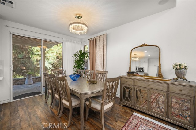 73 Northern Pine, Aliso Viejo CA: https://media.crmls.org/medias/ce46054d-9678-47ec-8629-3f99d7071185.jpg