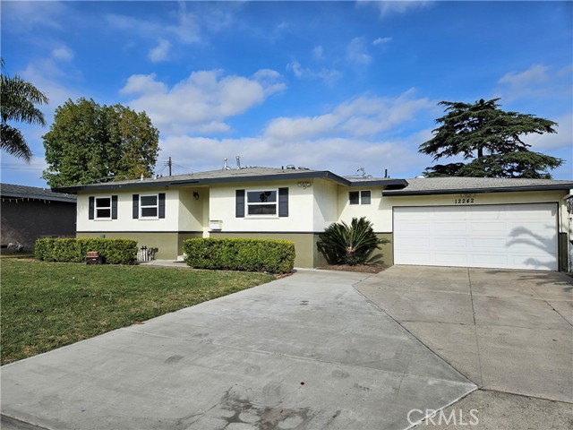 Detail Gallery Image 1 of 17 For 12242 Browning Rd, Garden Grove,  CA 92840 - 3 Beds | 2 Baths