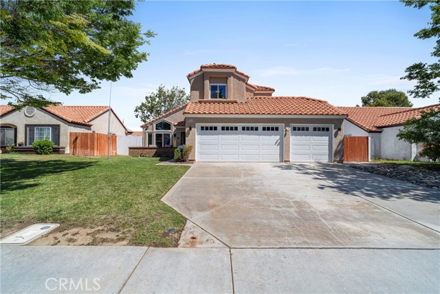 1605 Kings Road, Palmdale CA: https://media.crmls.org/medias/ce472cf3-fdde-4218-ac17-b90c6257366f.jpg