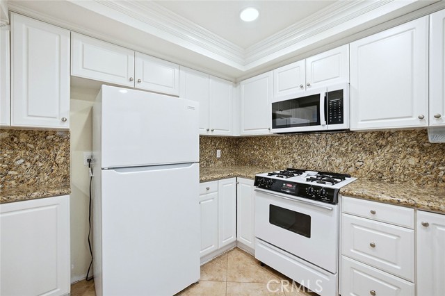 Detail Gallery Image 20 of 38 For 4852 Cabana Dr #104,  Huntington Beach,  CA 92649 - 2 Beds | 2 Baths
