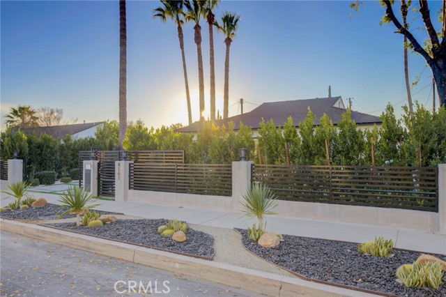 Detail Gallery Image 18 of 66 For 8161 Encino Ave, Northridge,  CA 91325 - 4 Beds | 3 Baths