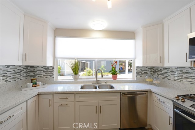 Detail Gallery Image 26 of 73 For 84 Sherwood Dr, Westlake Village,  CA 91361 - 3 Beds | 2 Baths