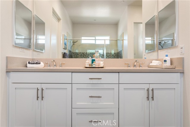 Image 7 of 26 For 26584 Opalescent Drive