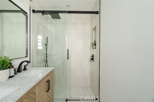 Detail Gallery Image 28 of 38 For 3500 W 59th St, Los Angeles,  CA 90043 - 3 Beds | 2 Baths