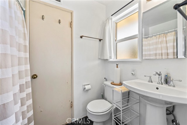 Detail Gallery Image 10 of 19 For 11681 Daniel Ave, Garden Grove,  CA 92840 - 4 Beds | 2 Baths