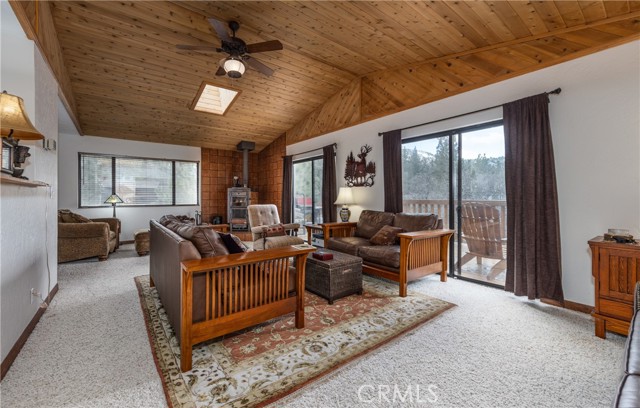 Detail Gallery Image 10 of 35 For 1772 Columbine Dr, Big Bear City,  CA 92314 - 3 Beds | 2/1 Baths