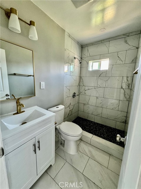 Detail Gallery Image 15 of 20 For 3812 S St Andrews Pl, Los Angeles,  CA 90062 - 2 Beds | 2 Baths