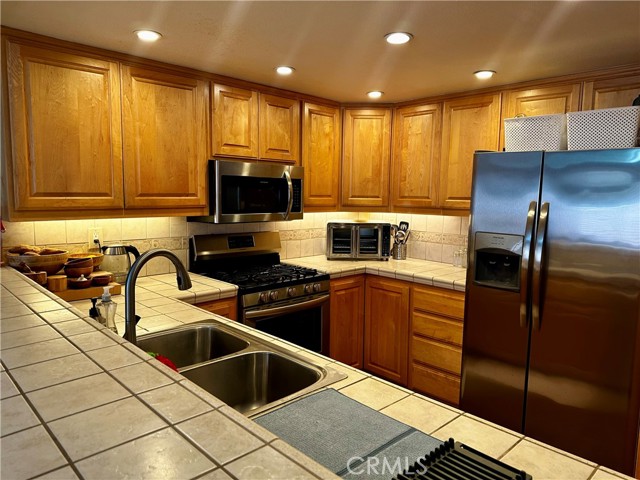 630 Artisan Road photo 5