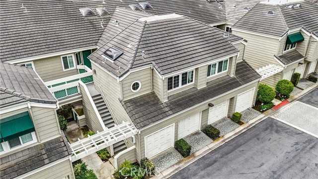 7402 Yellowtail Drive, Huntington Beach CA: https://media.crmls.org/medias/ce4b956a-d826-44c0-8e62-93f7b84e6f8f.jpg