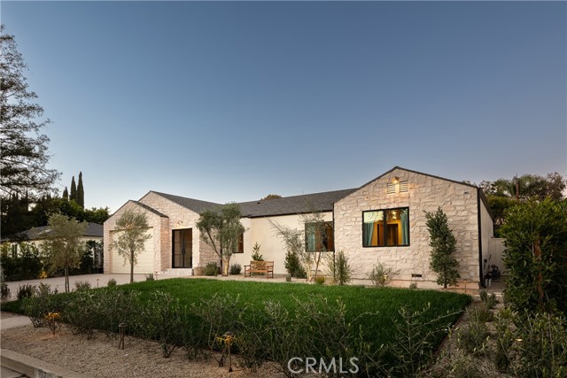 Detail Gallery Image 57 of 64 For 15719 Hartsook, Encino,  CA 91436 - 4 Beds | 4/1 Baths