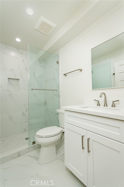 Detail Gallery Image 12 of 14 For 4625 La Crescenta Ave a,  La Crescenta,  CA 91214 - 1 Beds | 1 Baths