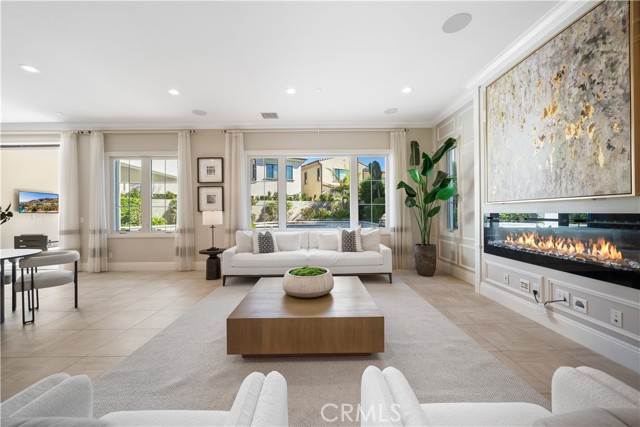 Detail Gallery Image 12 of 67 For 57 Kite, Irvine,  CA 92618 - 5 Beds | 5/1 Baths