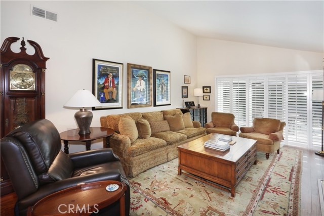 Detail Gallery Image 3 of 40 For 6520 E Paseo El Greco, Anaheim,  CA 92807 - 2 Beds | 2 Baths