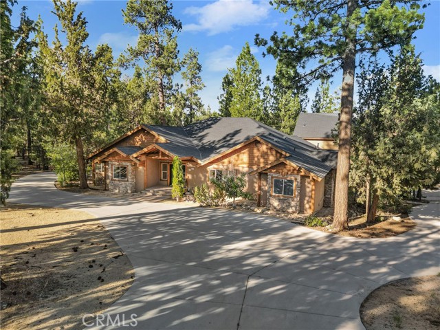 1540 Alderwood Court, Big Bear City CA: https://media.crmls.org/medias/ce4d67f1-2e6a-4986-bfcf-29ccd401c92d.jpg