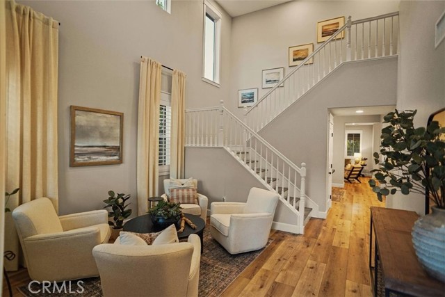 Detail Gallery Image 3 of 43 For 28211 Lorita Ln, Saugus,  CA 91350 - 5 Beds | 2/1 Baths