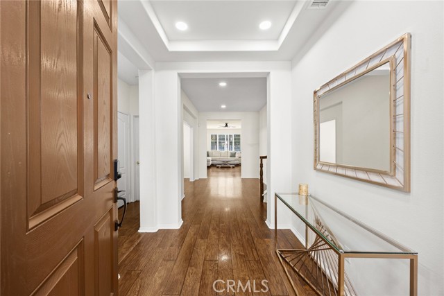 Detail Gallery Image 5 of 38 For 8180 E Brookdale Ln, Anaheim Hills,  CA 92807 - 6 Beds | 4 Baths