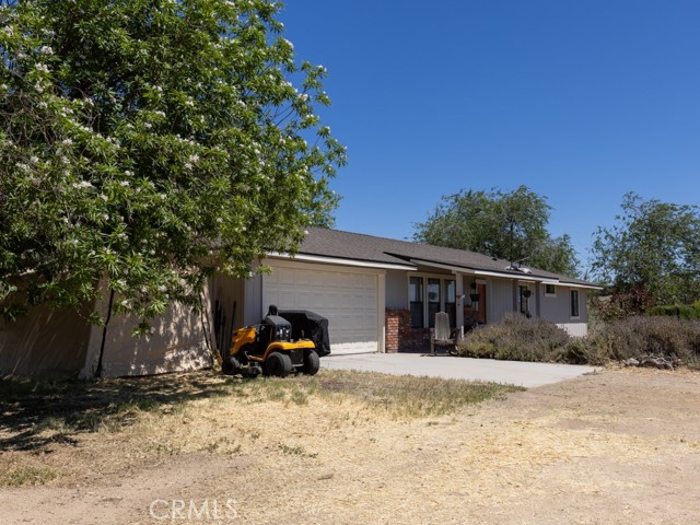 7491 Kingsbury Road, Templeton CA: https://media.crmls.org/medias/ce4f1880-f175-4692-bf12-28dadaae9b54.jpg
