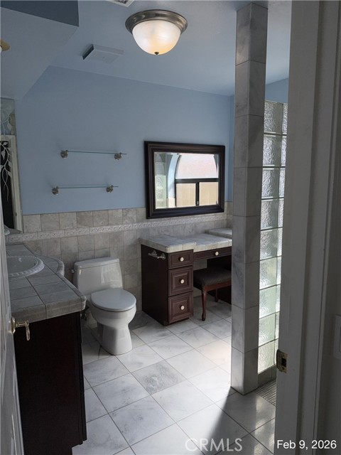 Detail Gallery Image 11 of 29 For 9625 Warwick, Desert Hot Springs,  CA 92240 - 3 Beds | 3 Baths