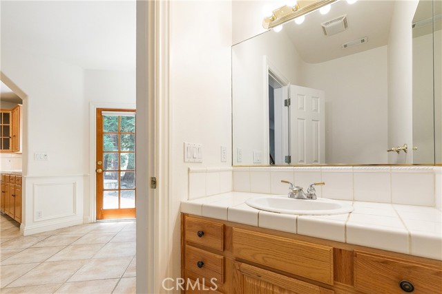 Detail Gallery Image 22 of 33 For 28591 Wabash Dr, Lake Arrowhead,  CA 92352 - 3 Beds | 2/1 Baths