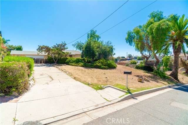 514 Arcadia Drive, San Pedro CA: https://media.crmls.org/medias/ce5074f5-de93-4883-8d46-2097f6be4e0a.jpg