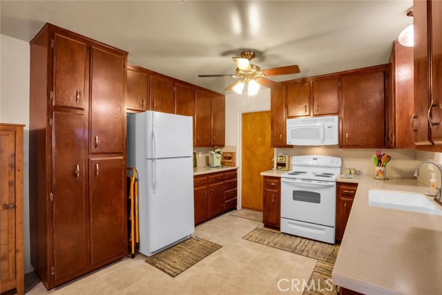 Detail Gallery Image 13 of 34 For 7453 Victoria Ave, Yucca Valley,  CA 92284 - 2 Beds | 2 Baths