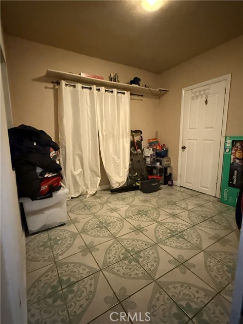 Detail Gallery Image 11 of 25 For 1524 E 75th, Los Angeles,  CA 90001 - 4 Beds | 2 Baths