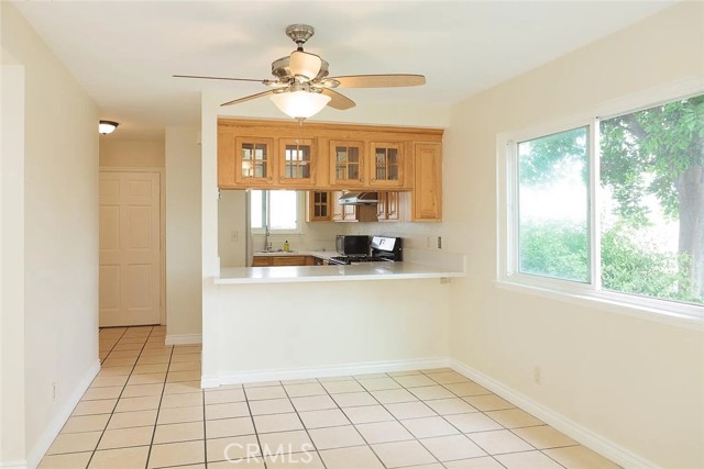 Detail Gallery Image 7 of 39 For 11115 Slater a,  Fountain Valley,  CA 92708 - 3 Beds | 2/1 Baths