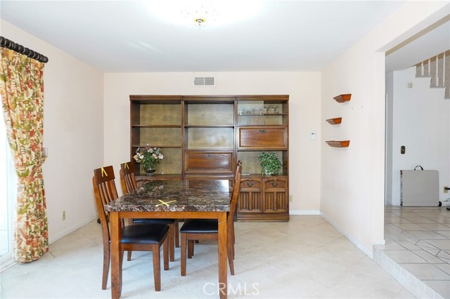 Detail Gallery Image 8 of 29 For 9901 Westhaven Cir, Westminster,  CA 92683 - 4 Beds | 2 Baths