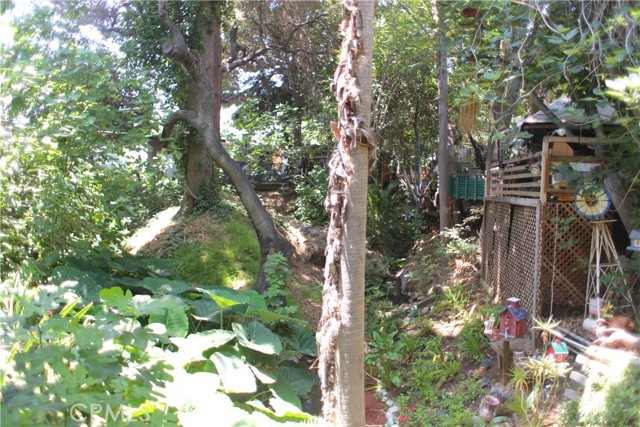 10799 Sherman Grove Avenue, Los Angeles CA: https://media.crmls.org/medias/ce54938e-63ef-46a2-bb97-8f4e7b888974.jpg