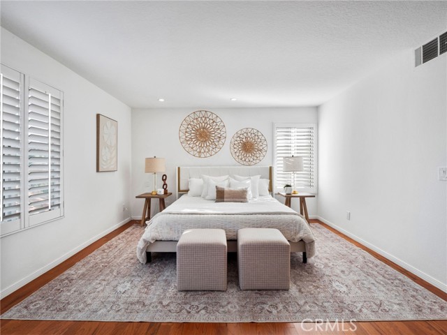 Image 29 of 75 For 24512 Skyridge Drive