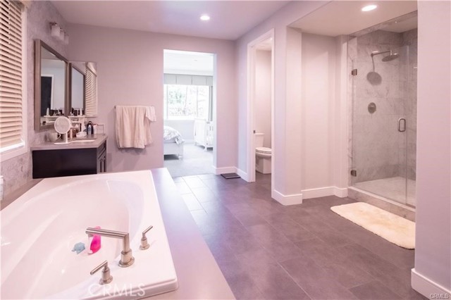 Detail Gallery Image 17 of 28 For 3827 Laurita Ave, Pasadena,  CA 91107 - 5 Beds | 5 Baths